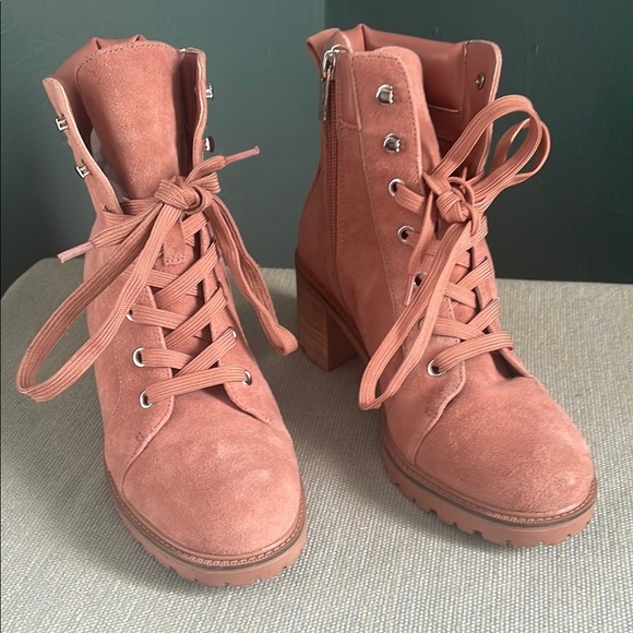 Vince Camuto pink suede/leather boots - Picture 3 of 14